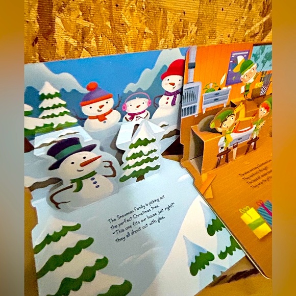 Kids pop up board book (2) The Week Before Christmas, & The Christmas Surprise - Picture 12 of 15